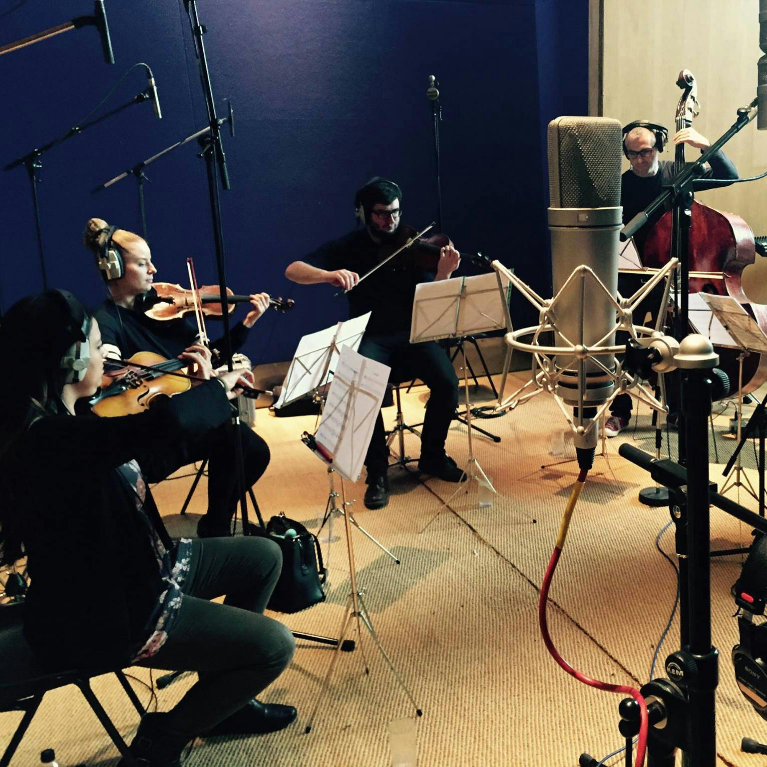 Quartet Volute in the studio with friends